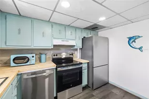 2727 75th St W, Bradenton, FL 34209 - Photo 3