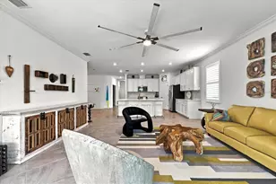 2405 Wildflower Run, Lakewood Ranch, FL 34211 - Photo 17