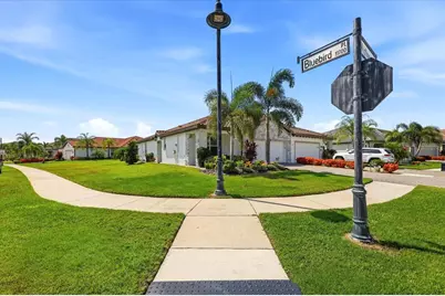 2405 Wildflower Run, Lakewood Ranch, FL 34211 - Photo 5