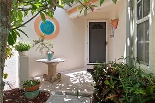 1378 Capri Isles Blvd, Venice, FL 34292 - Photo 3