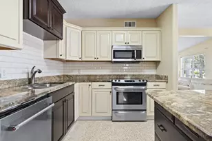 3115 Bay Dr, Bradenton, FL 34207 - Photo 5