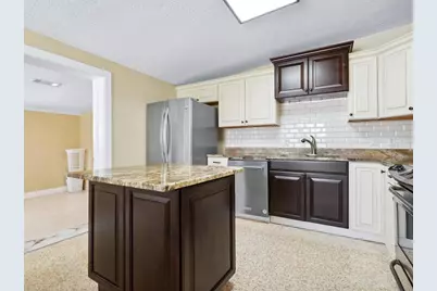 3115 Bay Drive, Bradenton, FL 34207 - Photo 7