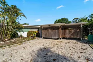 4328 Groveland Ave, Sarasota, FL 34231 - Photo 5