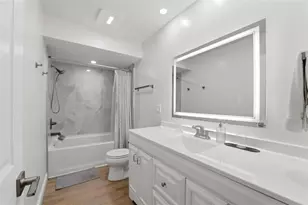 2600 Cambridge Dr, Sarasota, FL 34232 - Photo 33