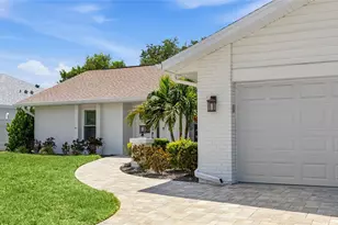 206 73rd St NW, Bradenton, FL 34209 - Photo 9
