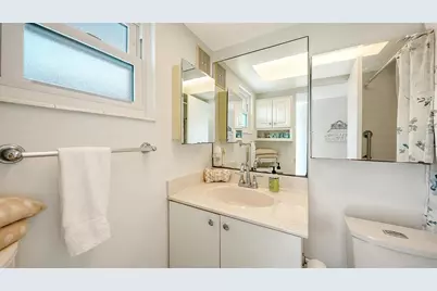 2850 Gulf Of Mexico Drive #4, Longboat Key, FL 34228 - Photo 23