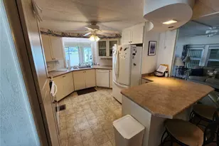 808 53rd Ave E, Bradenton, FL 34203 - Photo 7