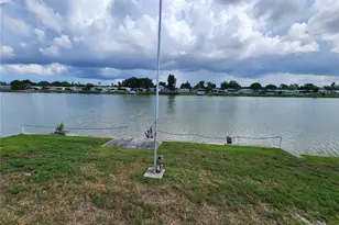 808 53rd Ave E, Bradenton, FL 34203 - Photo 3