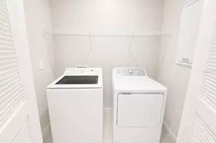 810 172nd Ct E, Bradenton, FL 34212 - Photo 9