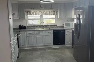 313 Danube Cir, Bradenton, FL 34207 - Photo 7