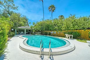 5010 Barrington Cir, Sarasota, FL 34234 - Photo 51