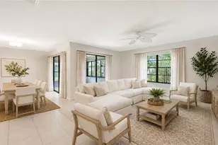 5010 Barrington Cir, Sarasota, FL 34234 - Photo 9