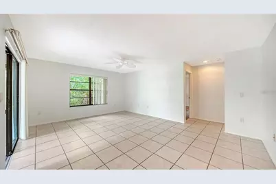 5010 Barrington Circle #2001, Sarasota, FL 34234 - Photo 11