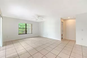 5010 Barrington Cir, Sarasota, FL 34234 - Photo 11