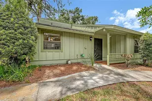 5010 Barrington Cir, Sarasota, FL 34234 - Photo 5