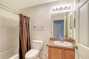 2452 Ashton Rd, Sarasota, FL 34231 - Photo 25