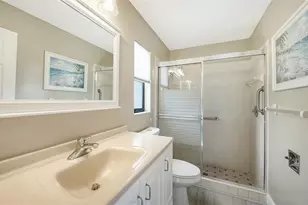 6618 Easton Dr, Sarasota, FL 34238 - Photo 9
