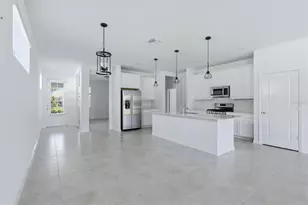 8113 Sternway Rd, Sarasota, FL 34240 - Photo 7