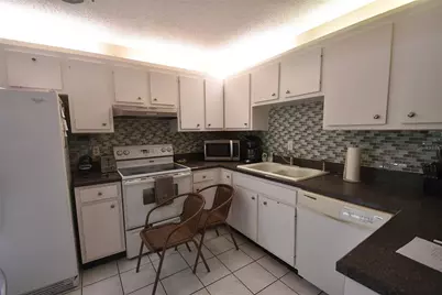 1709 Clower Creek Drive #BR 104, Sarasota, FL 34231 - Photo 3
