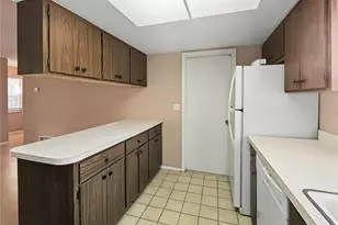 4417 Parnell Dr, Sarasota, FL 34232 - Photo 5