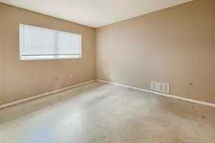 4417 Parnell Dr, Sarasota, FL 34232 - Photo 9