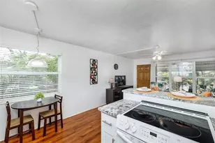 4154 56th St N, Kenneth City, FL 33709 - Photo 7