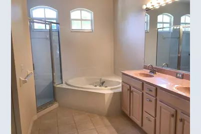 11711 Winding Woods Way, Lakewood Ranch, FL 34202 - Photo 9