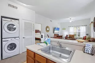 4550 Jona Free Ln, Kissimmee, FL 34746 - Photo 17