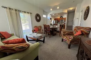 4550 Jona Free Ln, Kissimmee, FL 34746 - Photo 5