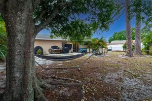 3314 Island Date Cir, Sarasota, FL 34232 - Photo 37