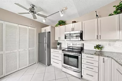 3446 Beekman Place #50, Sarasota, FL 34235 - Photo 11