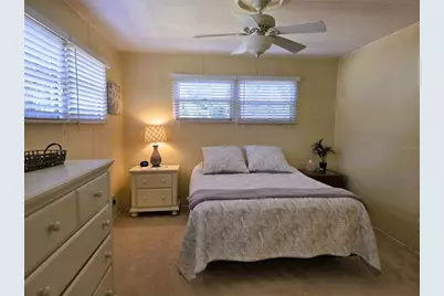 3383 Oakwood Boulevard N, Sarasota, FL 34237 - Photo 23