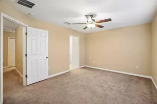 2516 Oleander Lakes Dr, Brandon, FL 33511 - Photo 17