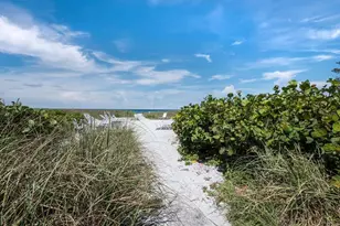 5260 Gulf of Mexico Dr, Longboat Key, FL 34228 - Photo 47