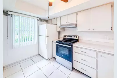 2604 Woodgate Lane #J6, Sarasota, FL 34231 - Photo 7