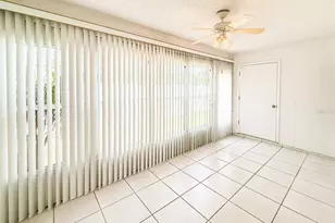 2604 Woodgate Ln, Sarasota, FL 34231 - Photo 11