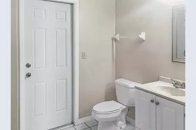 3816 Easton Street, Sarasota, FL 34238 - Photo 13