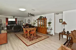 1527 Stewart Dr, Sarasota, FL 34232 - Photo 13
