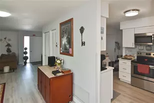 1527 Stewart Dr, Sarasota, FL 34232 - Photo 23