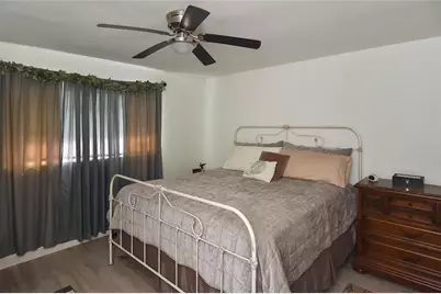 1527 Stewart Drive #115, Sarasota, FL 34232 - Photo 9