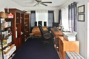 1527 Stewart Dr, Sarasota, FL 34232 - Photo 33