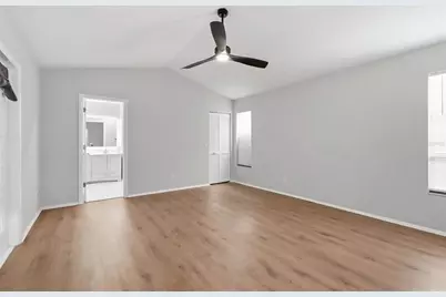 8232 Country Oaks Court, Sarasota, FL 34243 - Photo 25