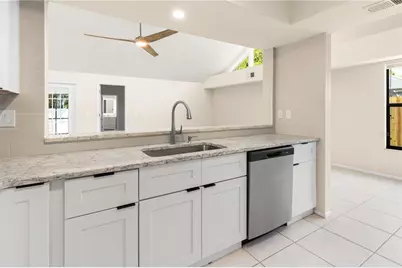 8232 Country Oaks Court, Sarasota, FL 34243 - Photo 29