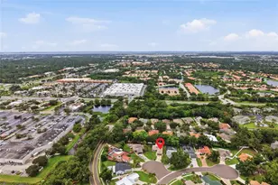 8232 Country Oaks Ct, Sarasota, FL 34243 - Photo 55