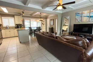 2475 W Paulstan Ct, Sarasota, FL 34237 - Photo 3