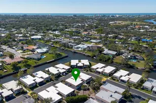 2305 Riverbluff Pkwy, Sarasota, FL 34231 - Photo 23