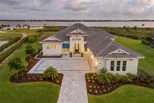 1905 4th St E, Palmetto, FL 34221 - Photo 1