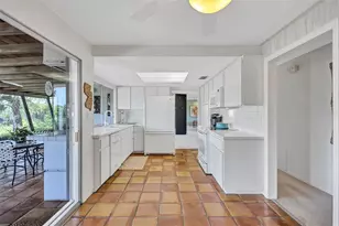 3807 Jaffa Dr, Sarasota, FL 34239 - Photo 31