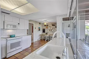 3807 Jaffa Dr, Sarasota, FL 34239 - Photo 35