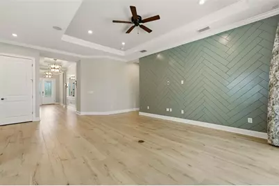 7708 Moonbeam Avenue, Sarasota, FL 34241 - Photo 9